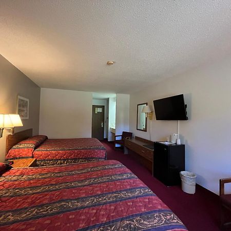 Boulder Bear Motor Lodge Boulder Junction Eksteriør billede