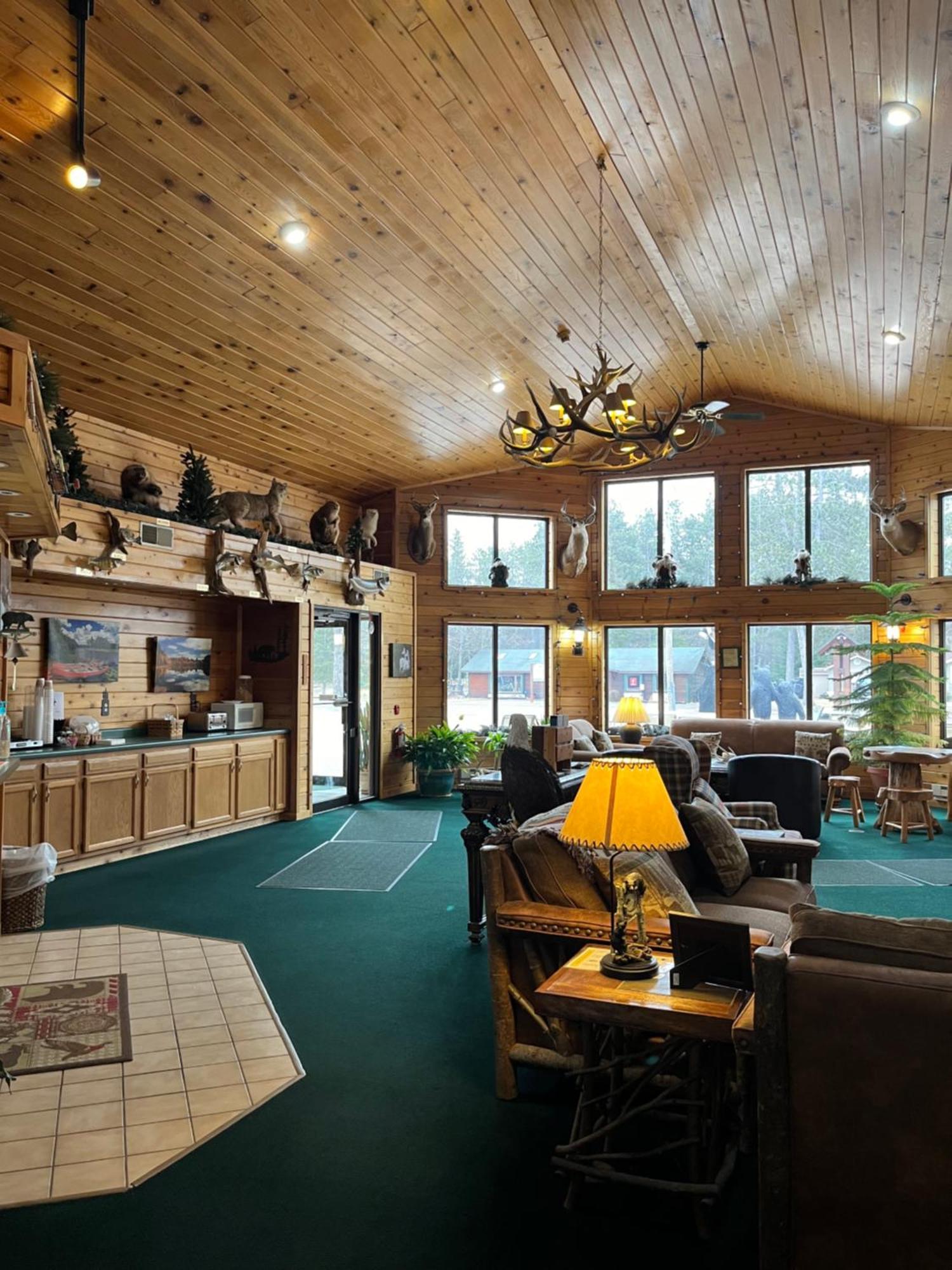 Boulder Bear Motor Lodge Boulder Junction Eksteriør billede